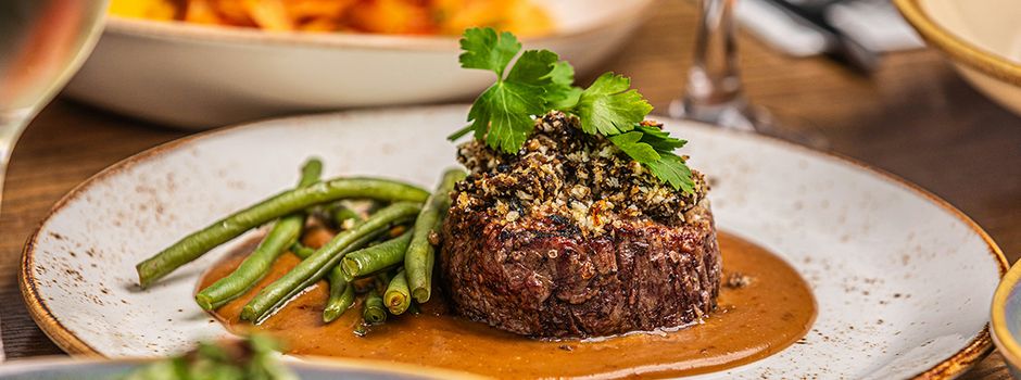 Schenken Sie Genuss: Die letzten Tickets für das Niersteiner Wine & Dine!