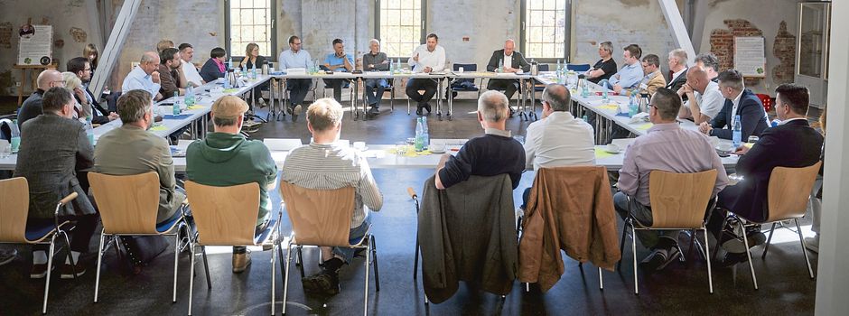Klingbeil im Gespräch mit Betreibern von Biogasanlagen