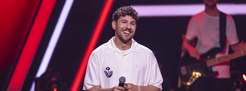 Mainzer Marvin Hollederer verwirrt „The Voice“-Jury – und kommt weiter