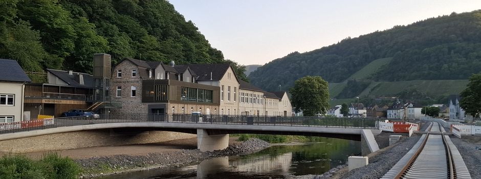 Neue Weinbaubrücke ist fertig!