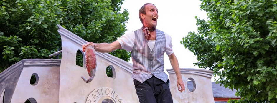 Open-Air-Bühne: Mainzer Staatstheater präsentiert Verwechslungskomödie
