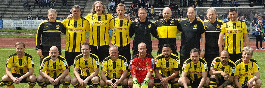 BVB-Traditionsmannschaft und Michael-Rummenigge-Fußballschule kommen zur Einweihung