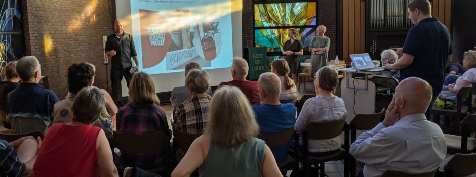 „Buntes Café“: Neue Initiative für Demokratie sucht Raum in Niederkassel