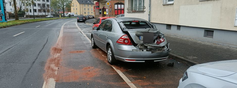 Unfallserie: Betrunkener Mainzer verursacht hohen Schaden in Wiesbaden