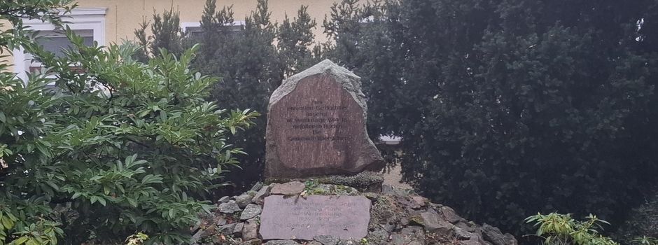 Umgestaltung des Denkmals für die Kriegsopfer in Hillersleben Dorf