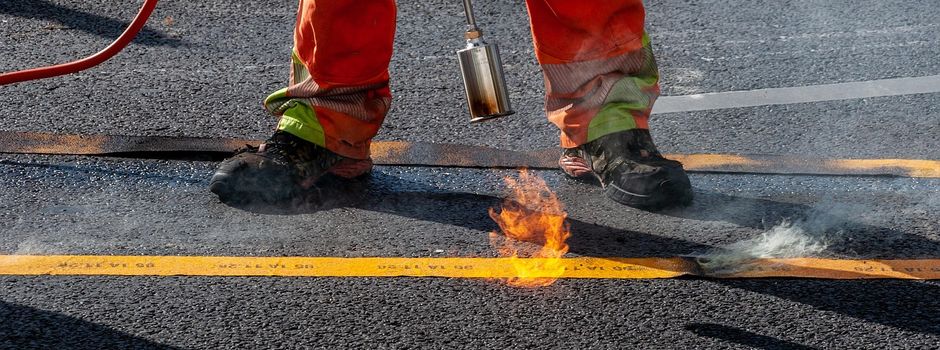 Reparaturarbeiten an der Zecheriner Brücke