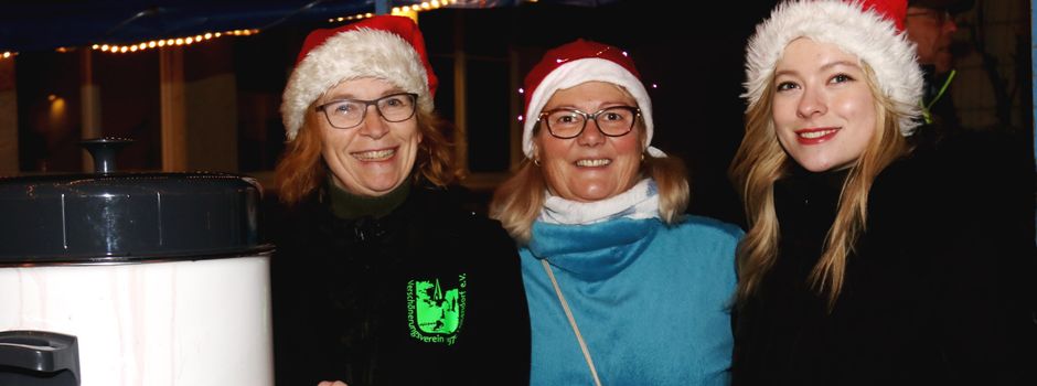 Adventsmarkt an der Alten Schule in Uckendorf