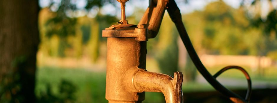 Brunnenwasser beprobt