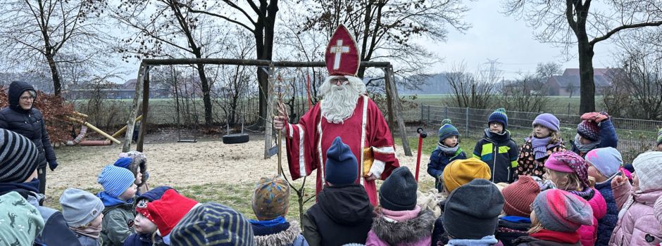 „Von draußen vom Walde komm ich her; Ich muss Euch sagen, es weihnachtet sehr “ – Nikolaus unterwegs in der Gemeinde