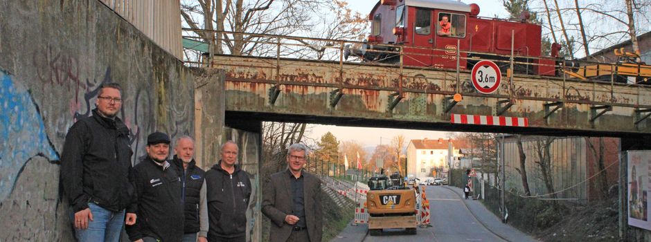 Nach Lkw-Crash: Aartalbahn-Brücke in Wiesbaden wird endlich repariert