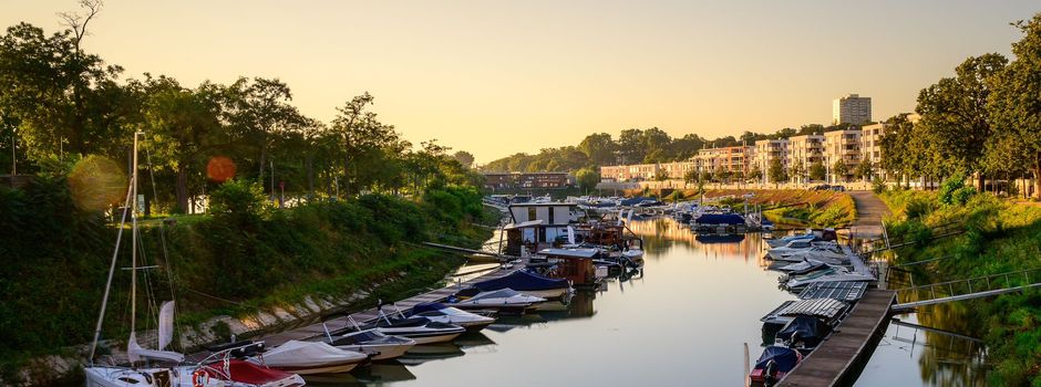 Mainzer Winterhafen wird ausgebaggert