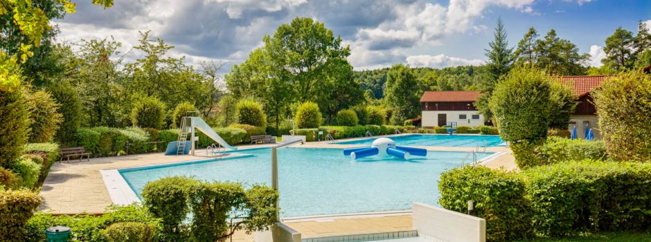 „Krake“ im Freibad Illschwang