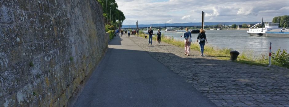 Darf ich jetzt am Mainzer Rheinufer ein Bier trinken?