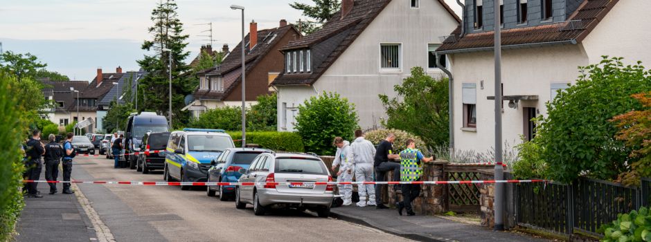 Wiesbadener soll 47 Mal auf eigenen Vater eingestochen haben