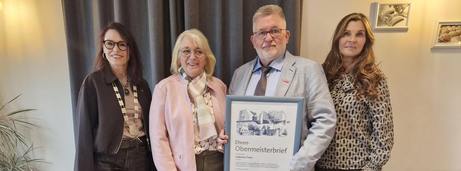 Gabriela Tonn mit Ehrenobermeisterbrief ausgezeichnet