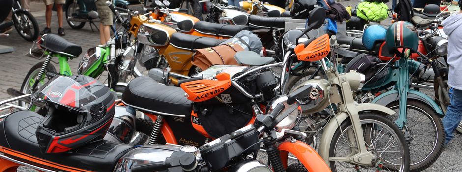 Beliebtes 13. Mopedtreffen im Eltzhof