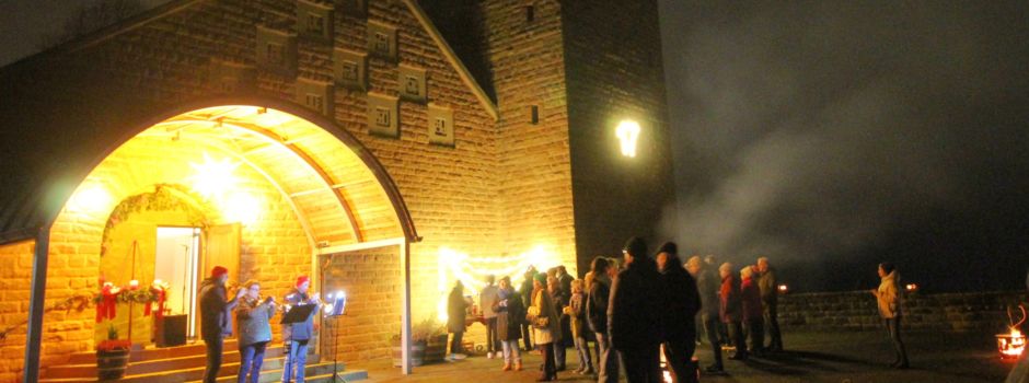 17. Adventsfenster an der Protestantischen Kirche