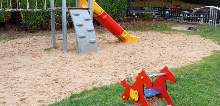 Neues Spielgerät dank tanteenso