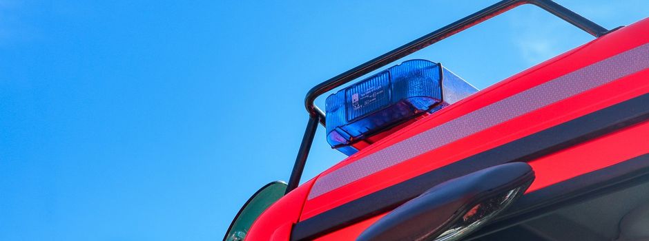 Schwerer Verkehrsunfall mit zwei getöteten Personen an Kreuzung in Wesenberg 