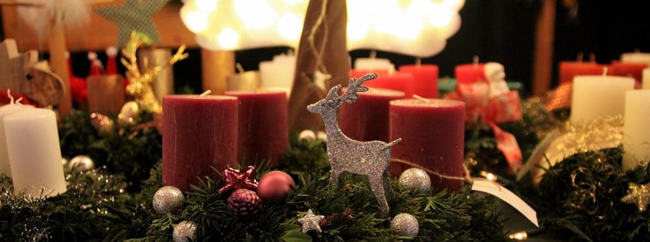 Adventsbasar Mörsbach am und im Bürgerhaus