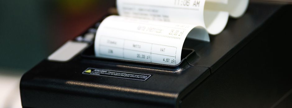 Kassiererin schützt Seniorin vor Betrugsmasche