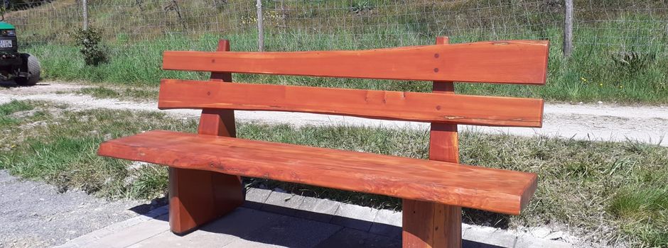 Neue Holzbank gefertigt