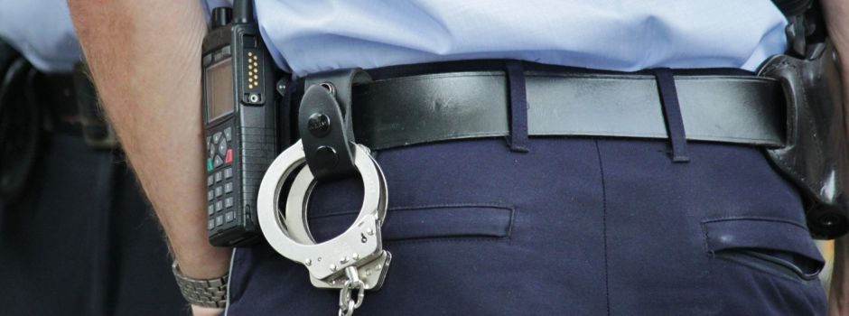 Wochenende in Wiesbaden: Mehrere Polizeibeamte angegriffen