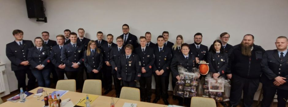 Gemeindejugendfeuerwehrwartin Karoline Felmeden verabschiedet