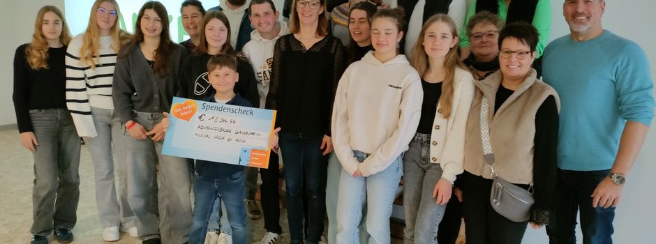 Spendenübergabe beim Neujahrsempfang