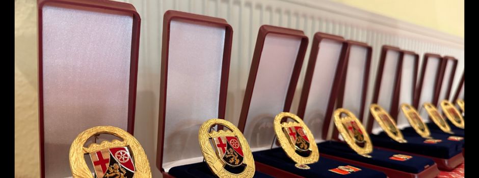 Die Verbandsgemeinde Hachenburg würdigt langjähriges Ehrenamt🚒🎖️👏🏼