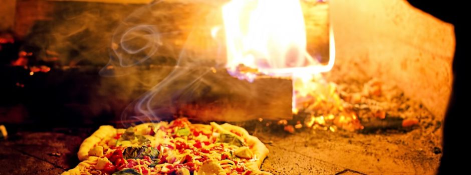 Backofenfest mit Pizza und Zwiebelkuchen für Vereinsmitglieder des OGV Angfeld sowie deren Freunde und Familie