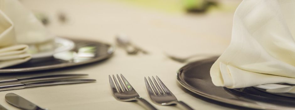 Gewerkschaft kritisiert Lohnunterschiede in Wiesbadener Gastronomie