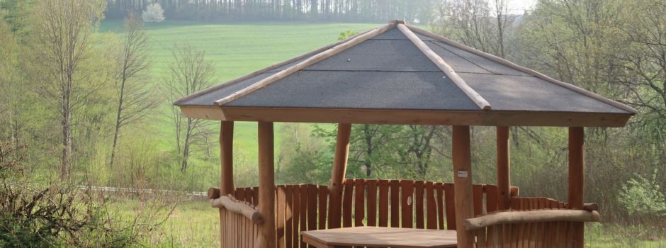 Neue Wanderer-Schutzhütte im Laubachtal ist ein Schmuckstück