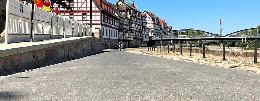 Radweg R1 am Rotenburger Fuldaufer erhält schützende Beschichtung