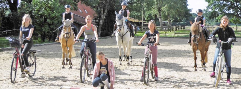 Auf Rössern und Drahteseln unterwegs