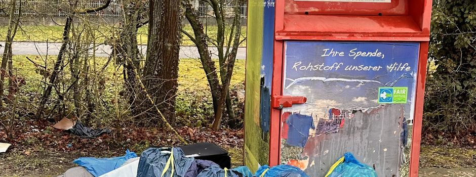 Chaos am Altkleidercontainer