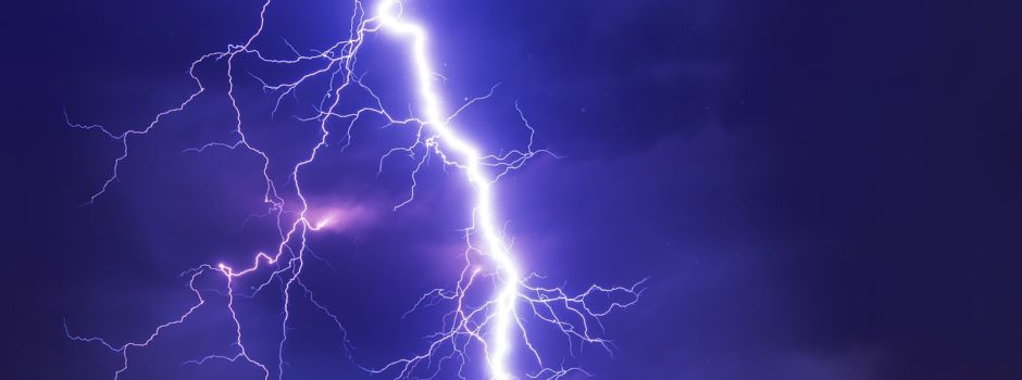 Schweres Gewitter und Starkregen in Wiesbaden angekündigt