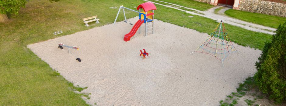 Spielplatzeinweihung in Kotelow