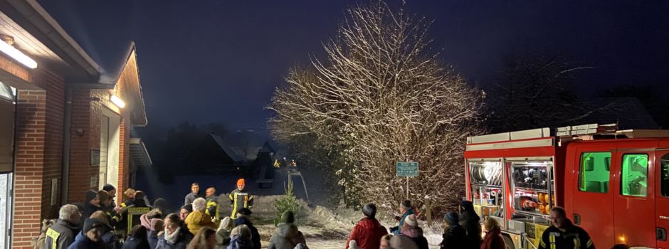 Lebendiger Adventskalender und Tag der Feuerwehr