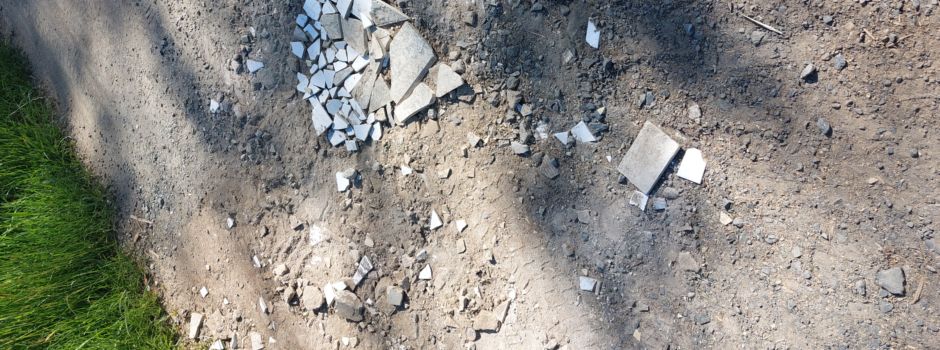 Illegale Bauschuttentsorgung auf dem Weg zum Dornhahn
