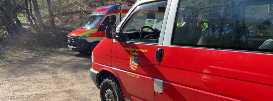 Waldgebiet großräumig durch Feuerwehr kontrolliert