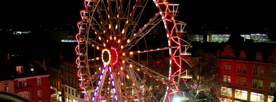 Weinprobe im Riesenrad auf dem Wiesbadener Mauritiusplatz