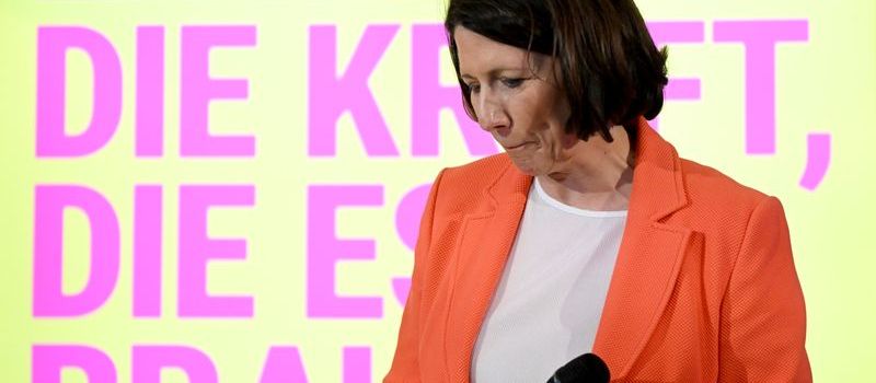 Schmitt zieht sich von FDP-Landesspitze zurück