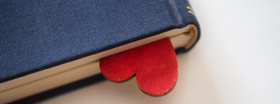 Bücherliebe im Frühjahr: sunsets & books