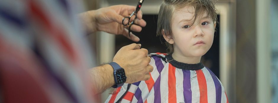 Haarschnitt mit Folgen: Sechsjähriger sorgt für Polizeieinsatz in Neuwied