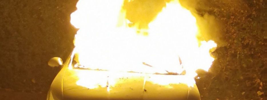 Polizei fahndet nach Feuerteufel