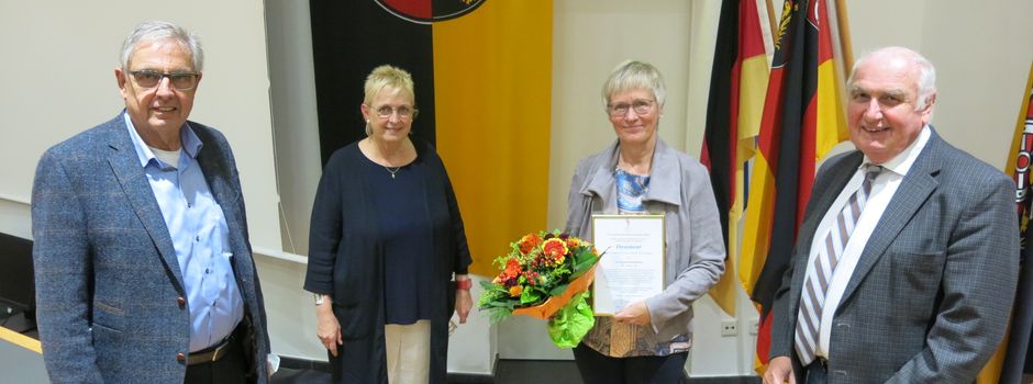 Susanne Bräckelmann vom Geschichtsverein Nierstein erhält Ehrenbrief Kultur im Landkreis Mainz-Bingen