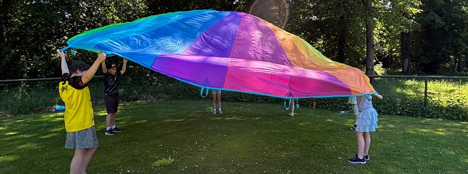 Neues Schwungtuch für die Kinder vom Kinderyoga 