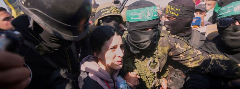 Freude und Wut in Israel: Chaos bei Freilassung von Geiseln