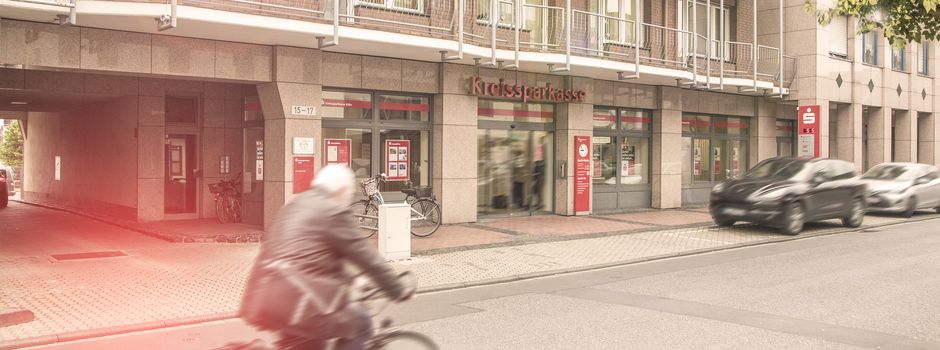 Kreissparkasse spendete 28.300 Euro quer durch Niederkassel